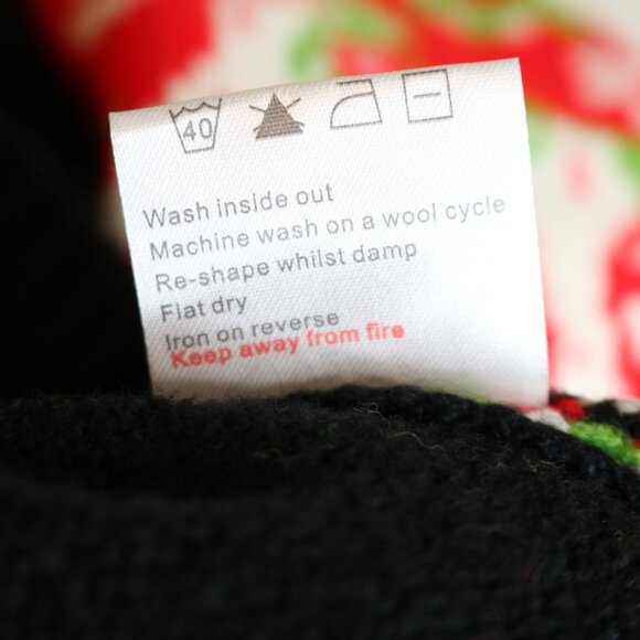 V28 Christmas Sweater Button Front Santa Snowman Tree - Picture 14 of 15